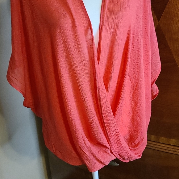 Summer Top - Picture 2 of 4